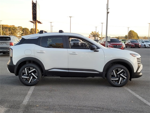 2026 Nissan Kicks SV photo 2