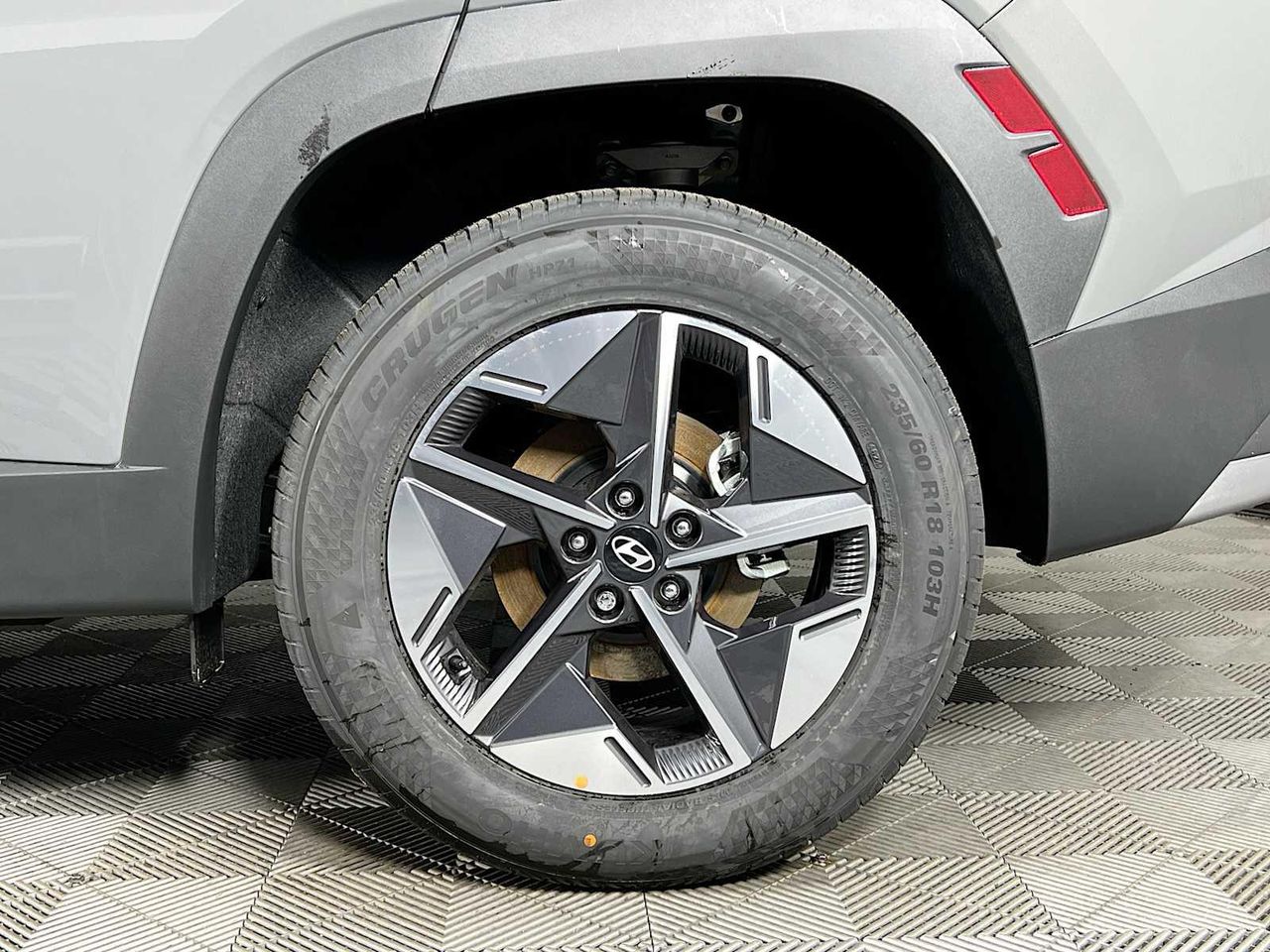 2025 Hyundai Tucson SEL Convenience photo 17