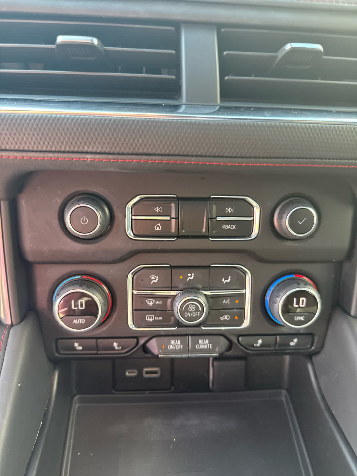 2022 Chevrolet Tahoe RST photo 24