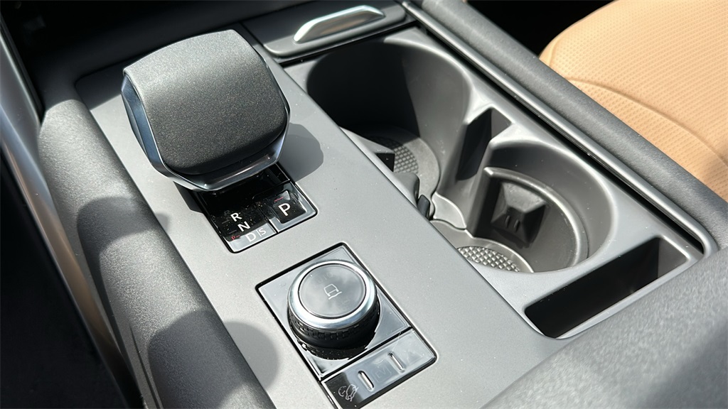2025 Land Rover Discovery SE photo 20