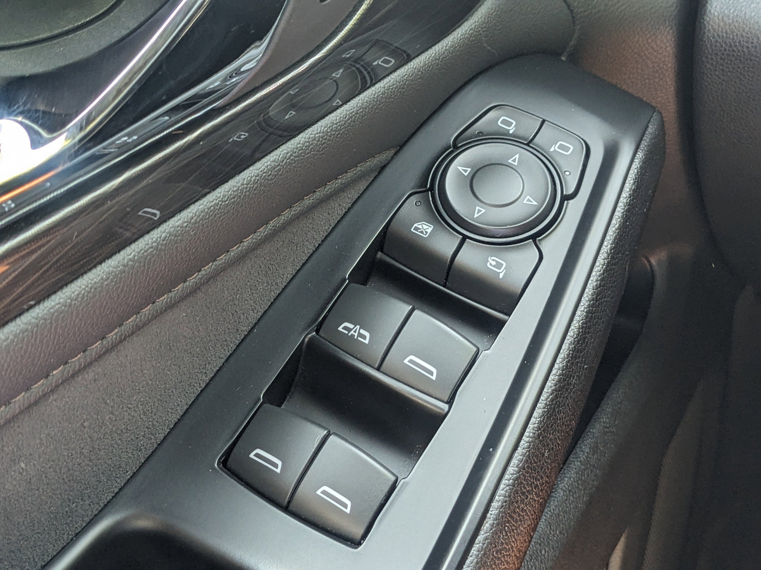 2023 Chevrolet Traverse High Country photo 25