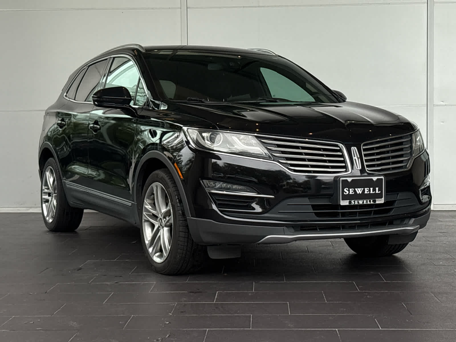 2016 Lincoln MKC Reserve photo 2