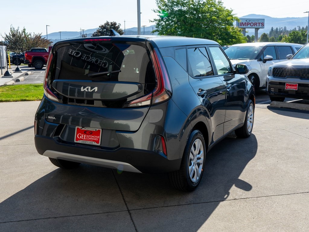 2025 Kia Soul LX photo 4