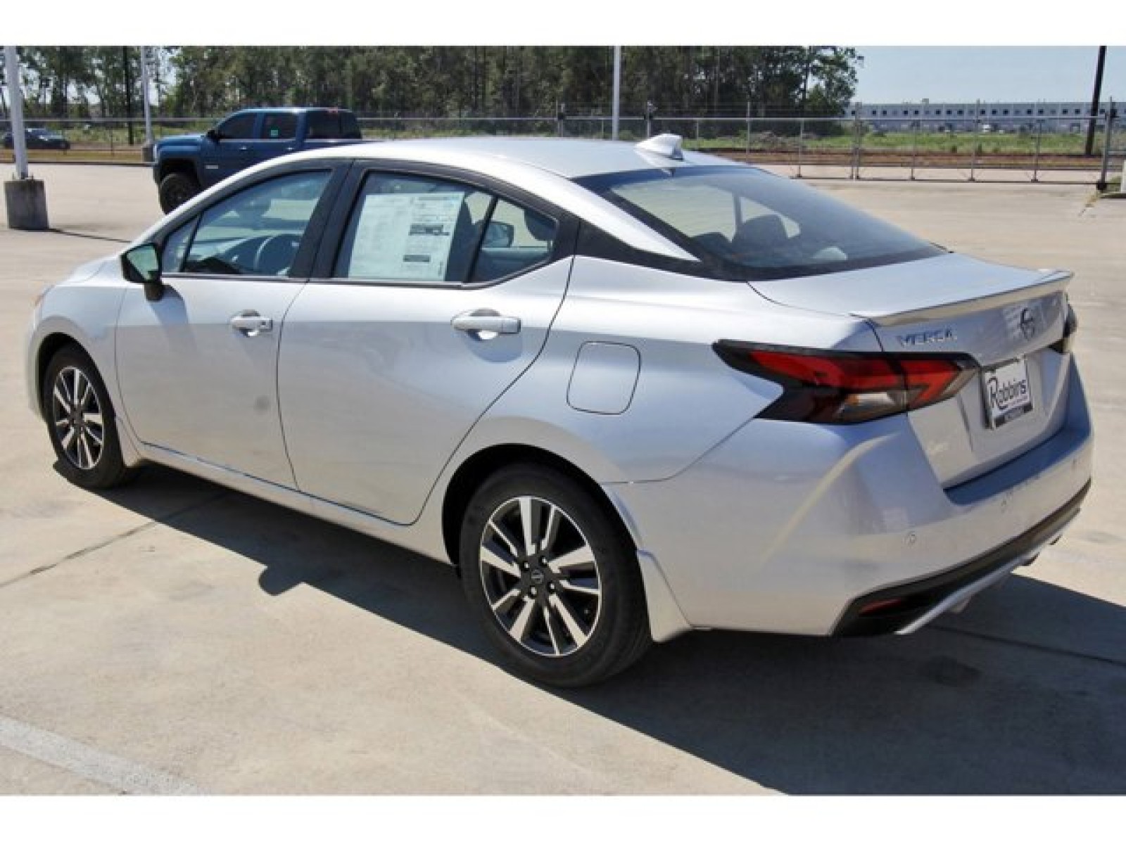 2025 Nissan Versa SV photo 3