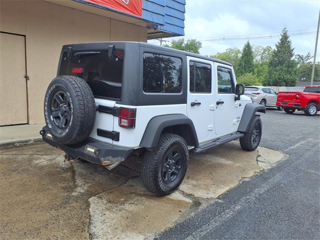 2016 Jeep Wrangler Unlimited Sport photo 3