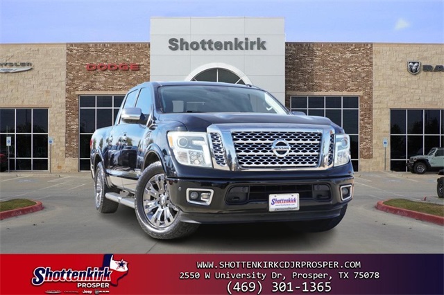 2017 Nissan Titan Platinum Reserve's photo