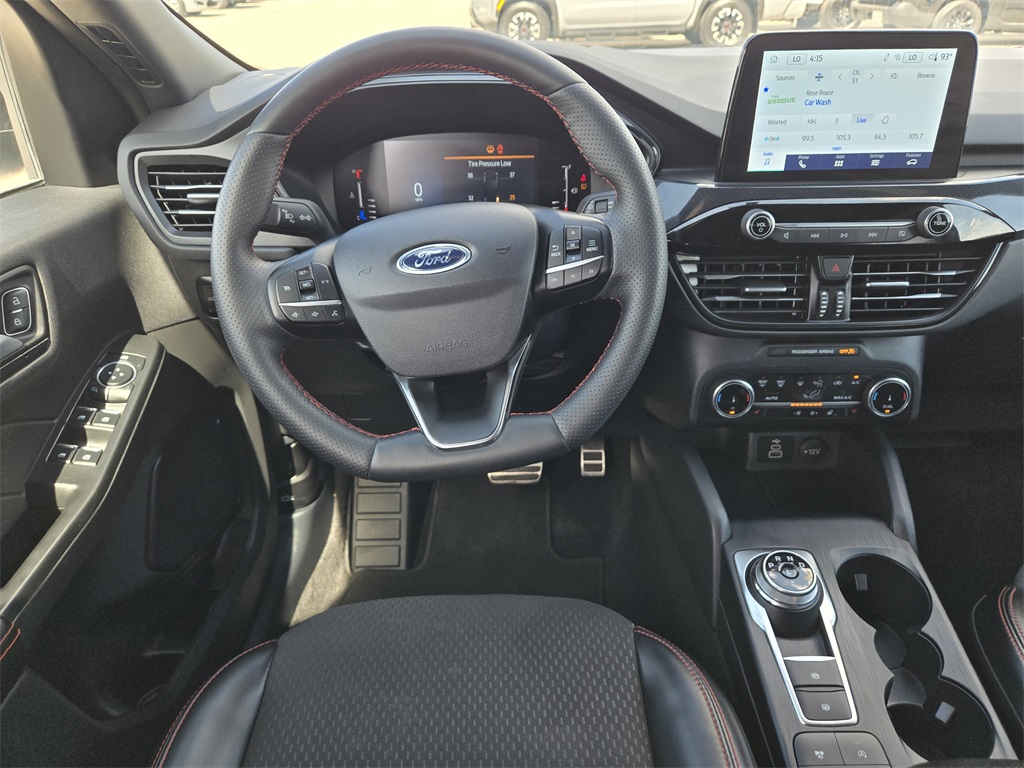 2024 Ford Escape ST-Line photo 11