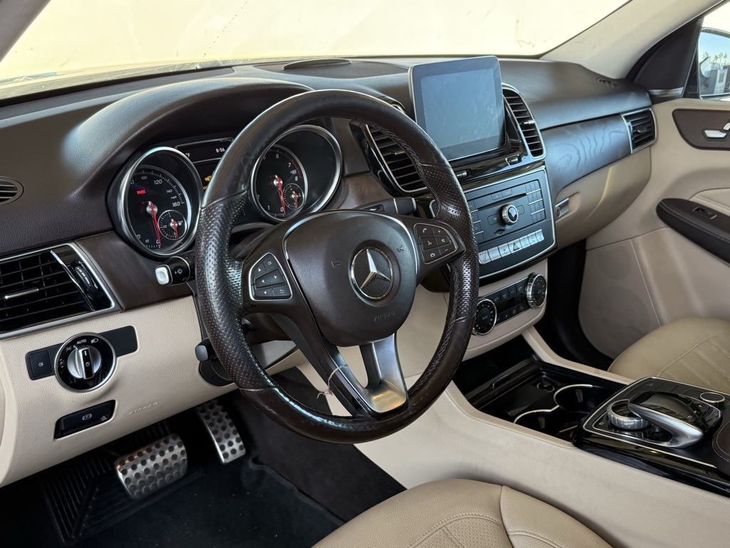 2019 Mercedes Benz GLE 400 4MATIC photo 3