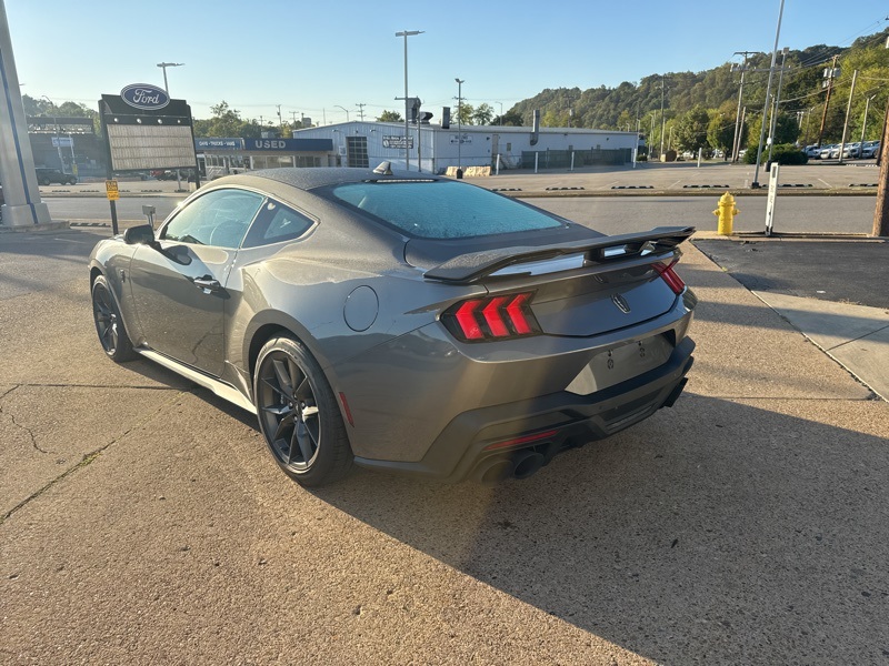 2025 Ford Mustang Dark Horse photo 5