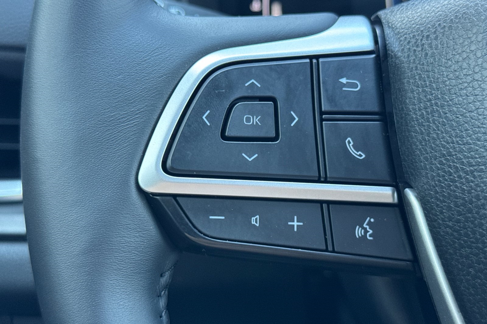 2024 Toyota Grand Highlander XLE photo 26