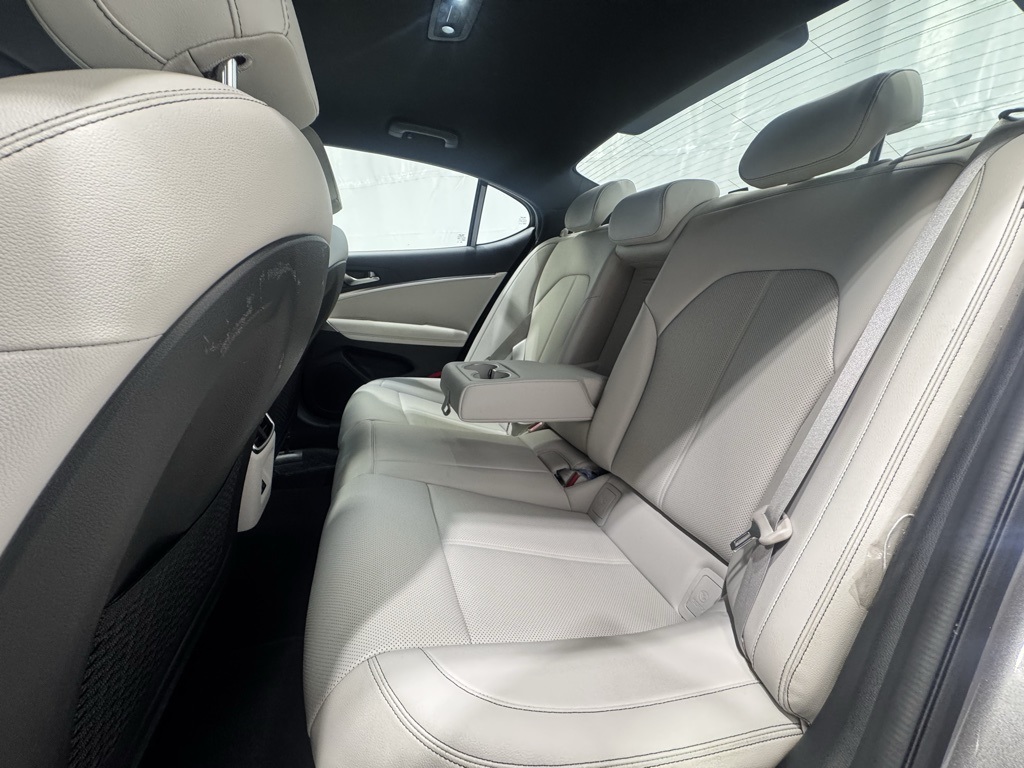 2025 Genesis G70 2.5T photo 23