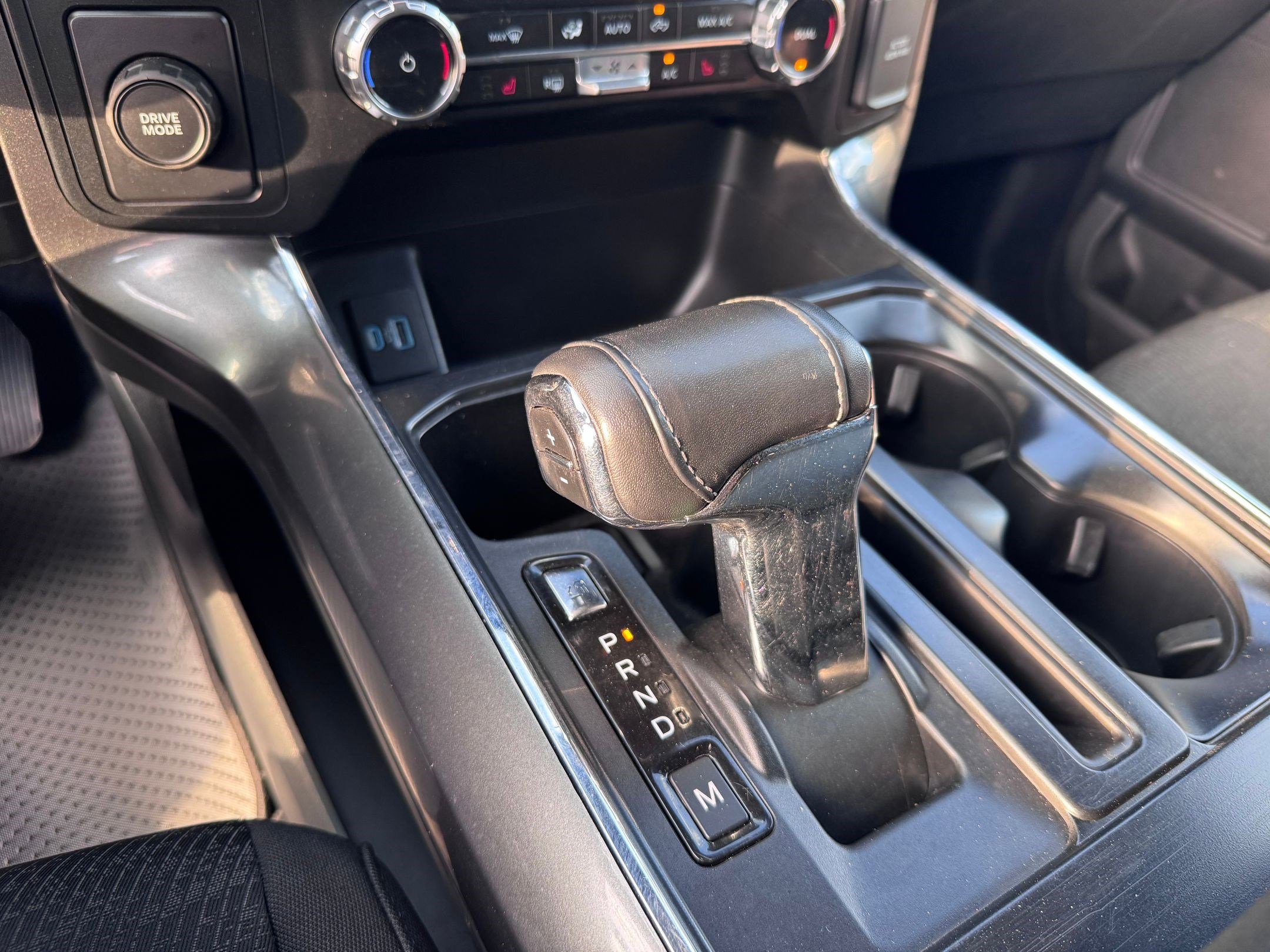 2023 Ford F-150 XLT photo 17