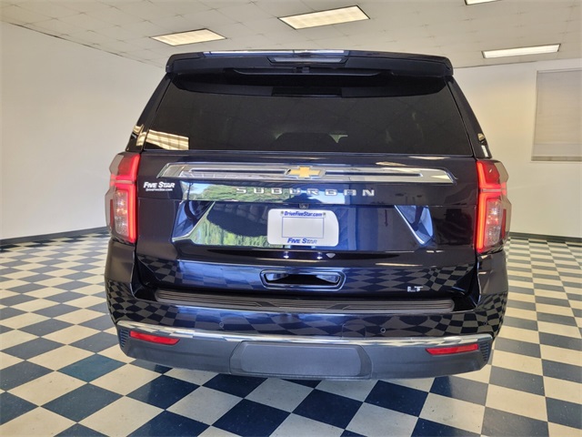 2023 Chevrolet Suburban LT photo 8