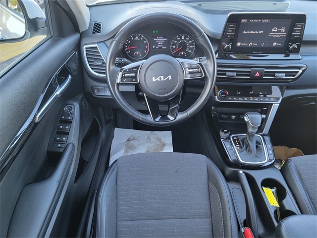 2023 Kia Seltos S photo 24