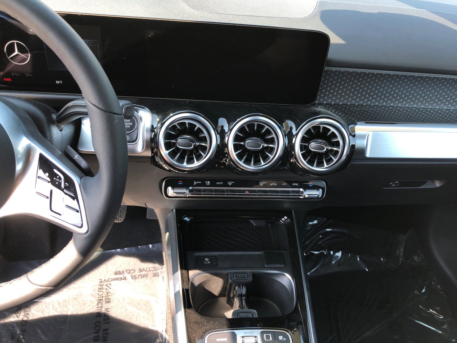 2025 Mercedes Benz GLB 250 4MATIC photo 10