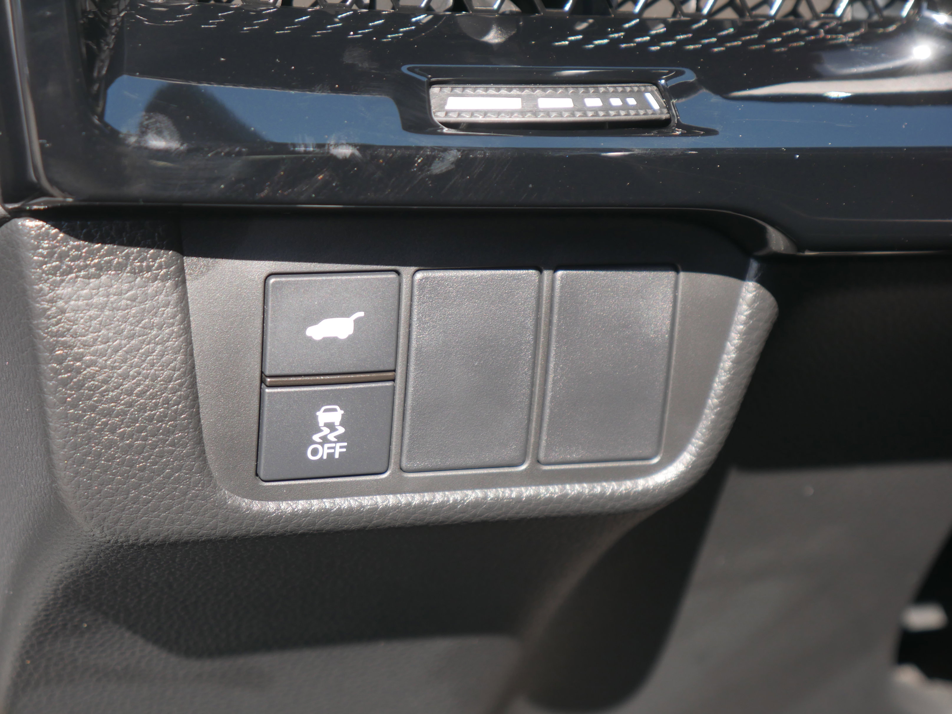 2024 Honda CR-V Hybrid Sport Touring photo 2