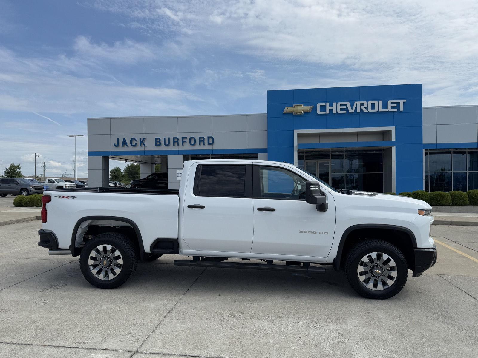 2025 Chevrolet Silverado 2500HD Custom photo 49