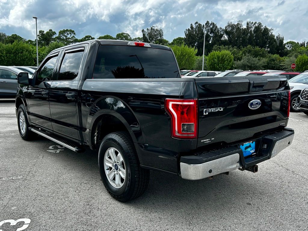 2015 Ford F-150 XLT photo 3