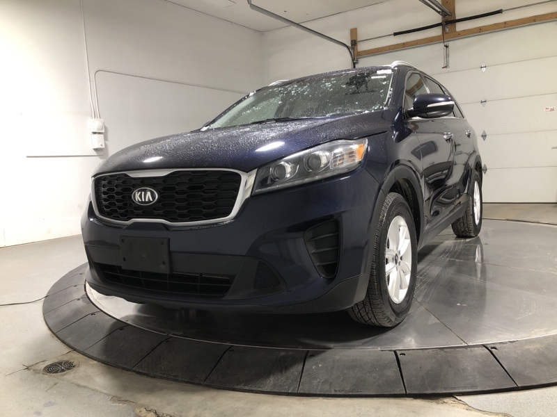 2019 Kia Sorento LX photo 3
