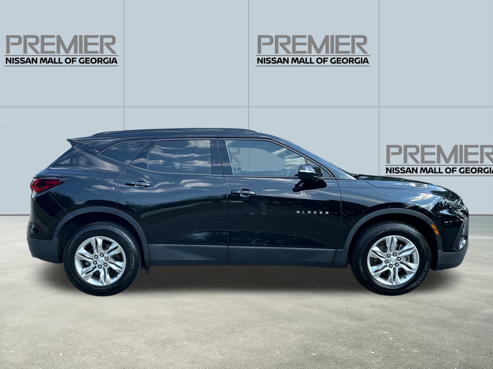 2020 Chevrolet Blazer 2LT photo 3