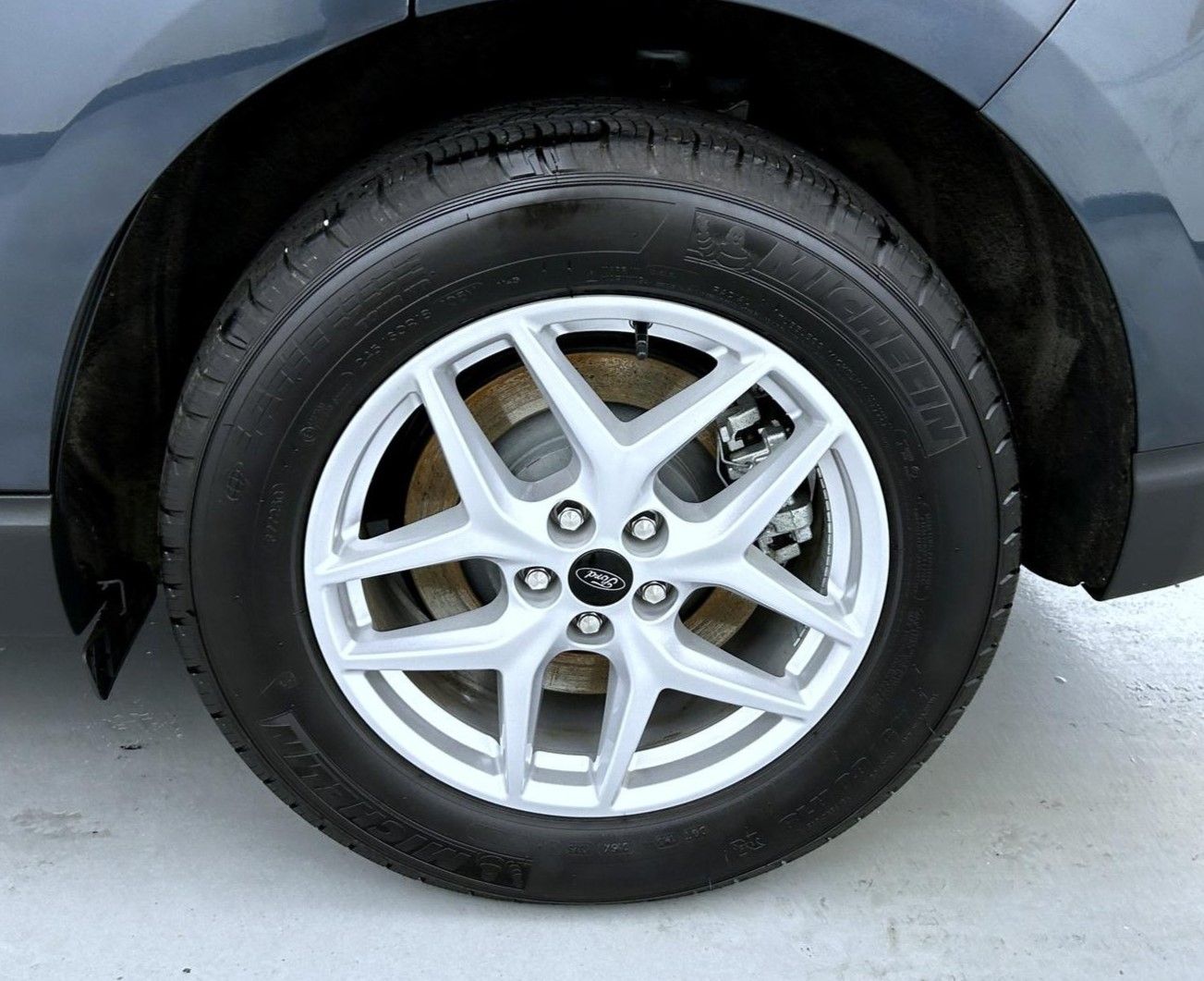 2023 Ford Edge SEL photo 22