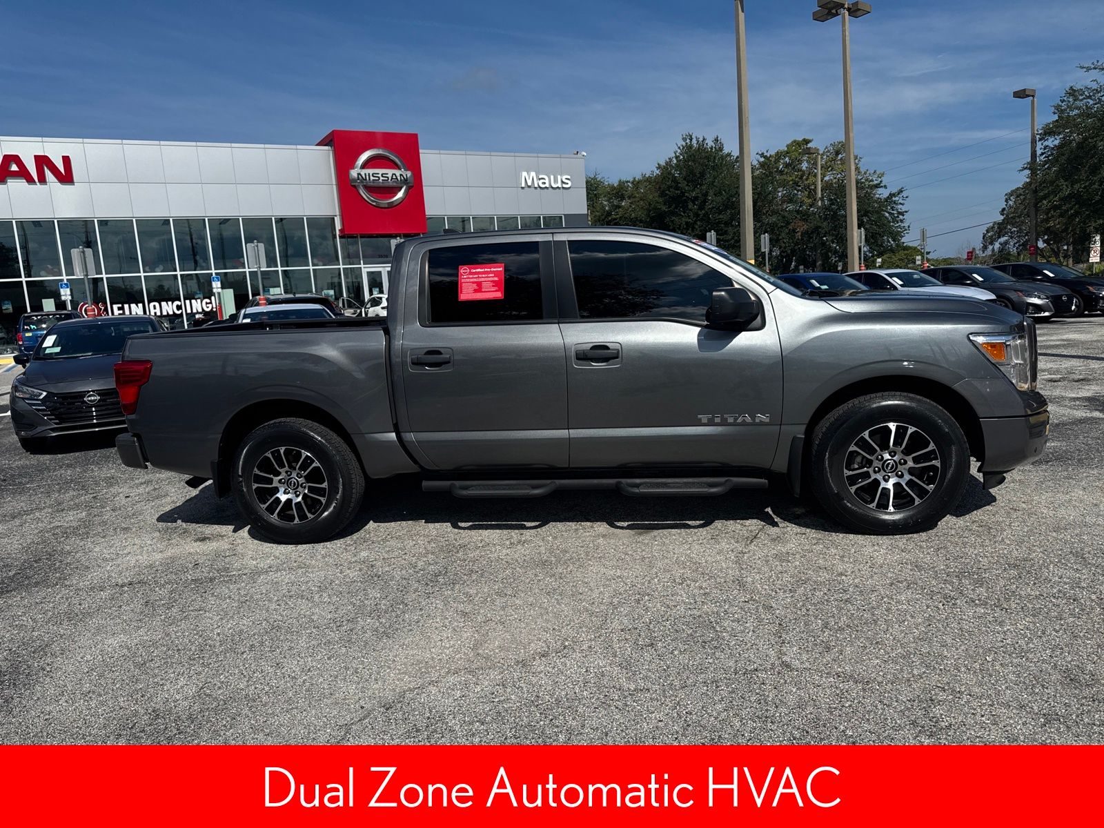 2023 Nissan Titan SV photo 3