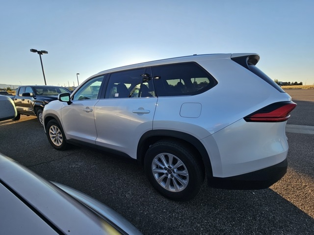 2024 Toyota Highlander Hybrid XLE photo 8
