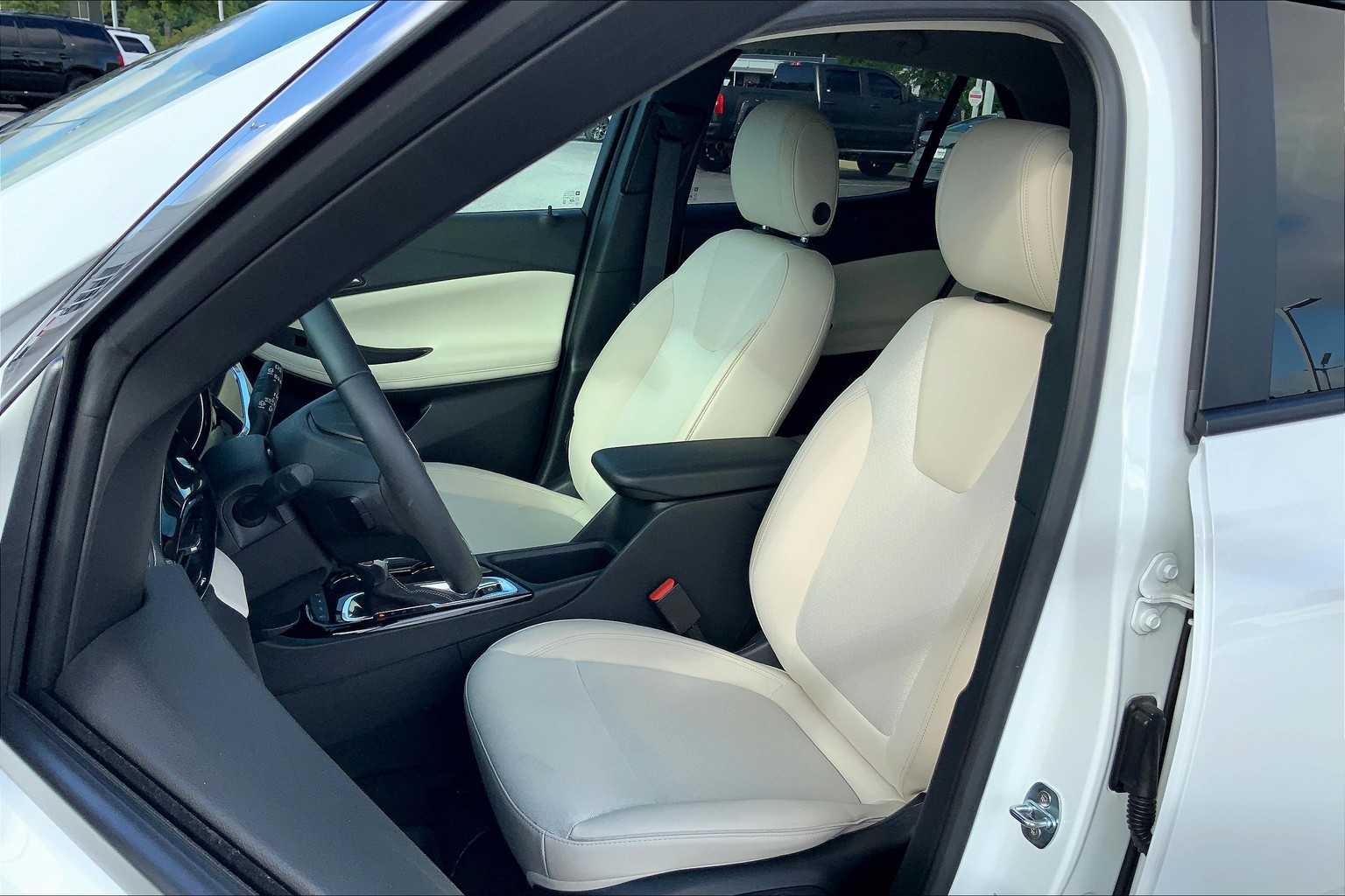 2023 Buick Encore GX Preferred photo 7