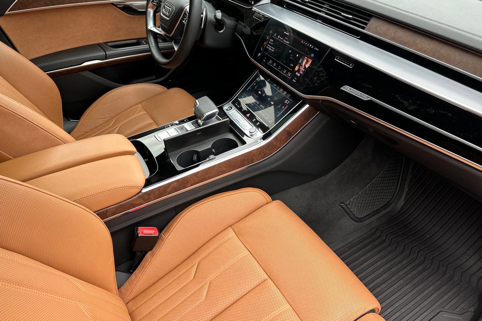 2024 Audi A8 L 55 TFSI Quattro photo 28