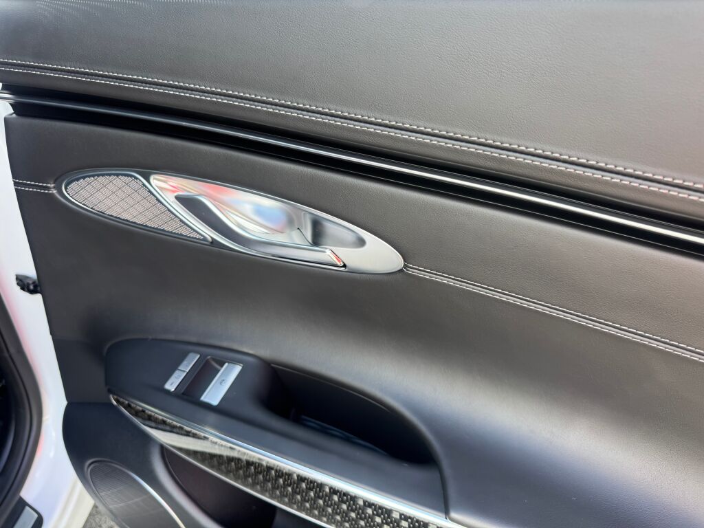 2024 Genesis GV70 3.5T Sport photo 19