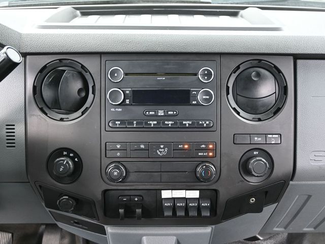2012 Ford F-350 photo 22