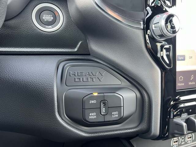 2025 Ram 2500 Laramie photo 11