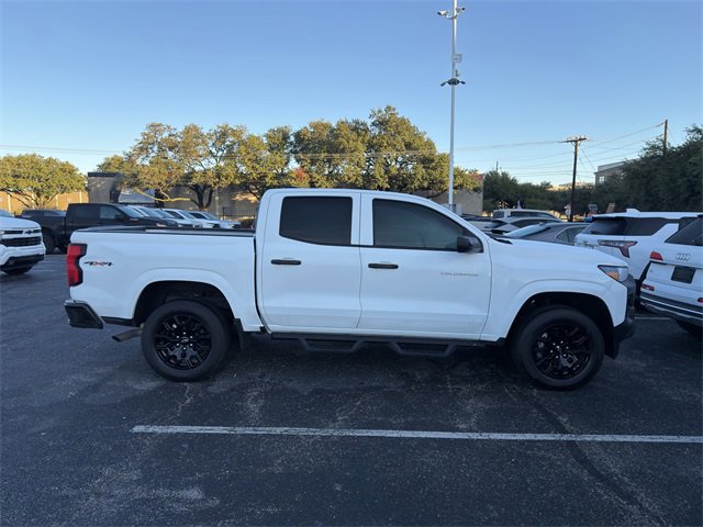 2025 Chevrolet Colorado Work Truck photo 2