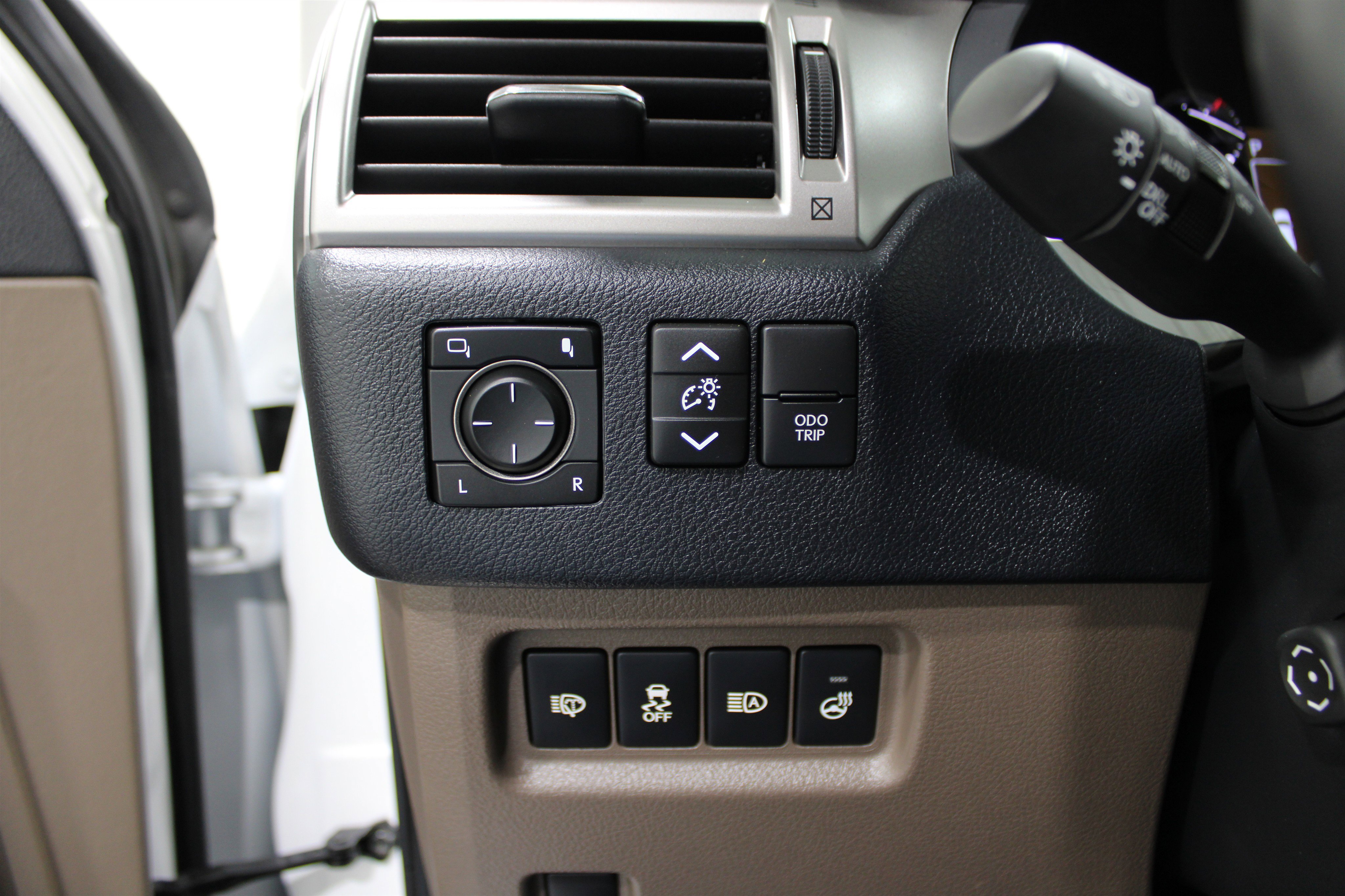 2023 Lexus GX 460 Premium photo 3