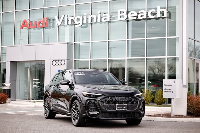 2025 Audi New SQ5 Premium Plus's photo