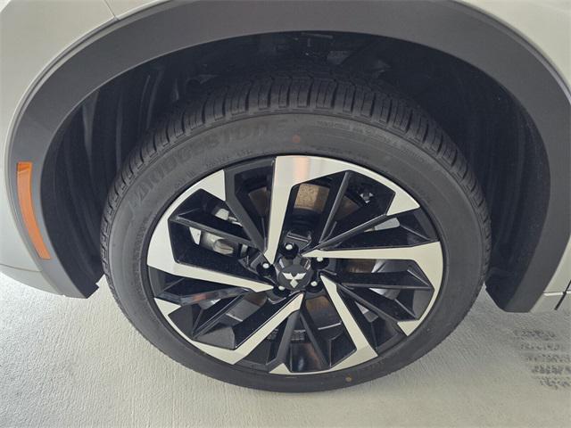 2025 Mitsubishi Outlander PHEV SEL S-AWC photo 4