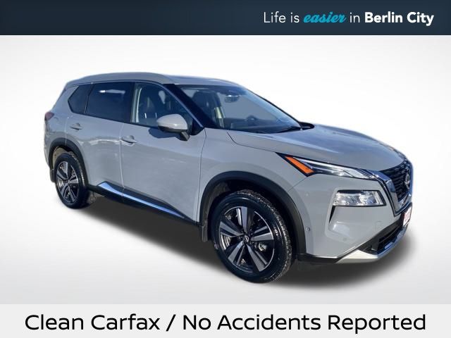 2023 Nissan Rogue Platinum's photo