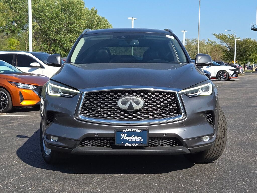 2019 Infiniti QX50 Essential photo 3