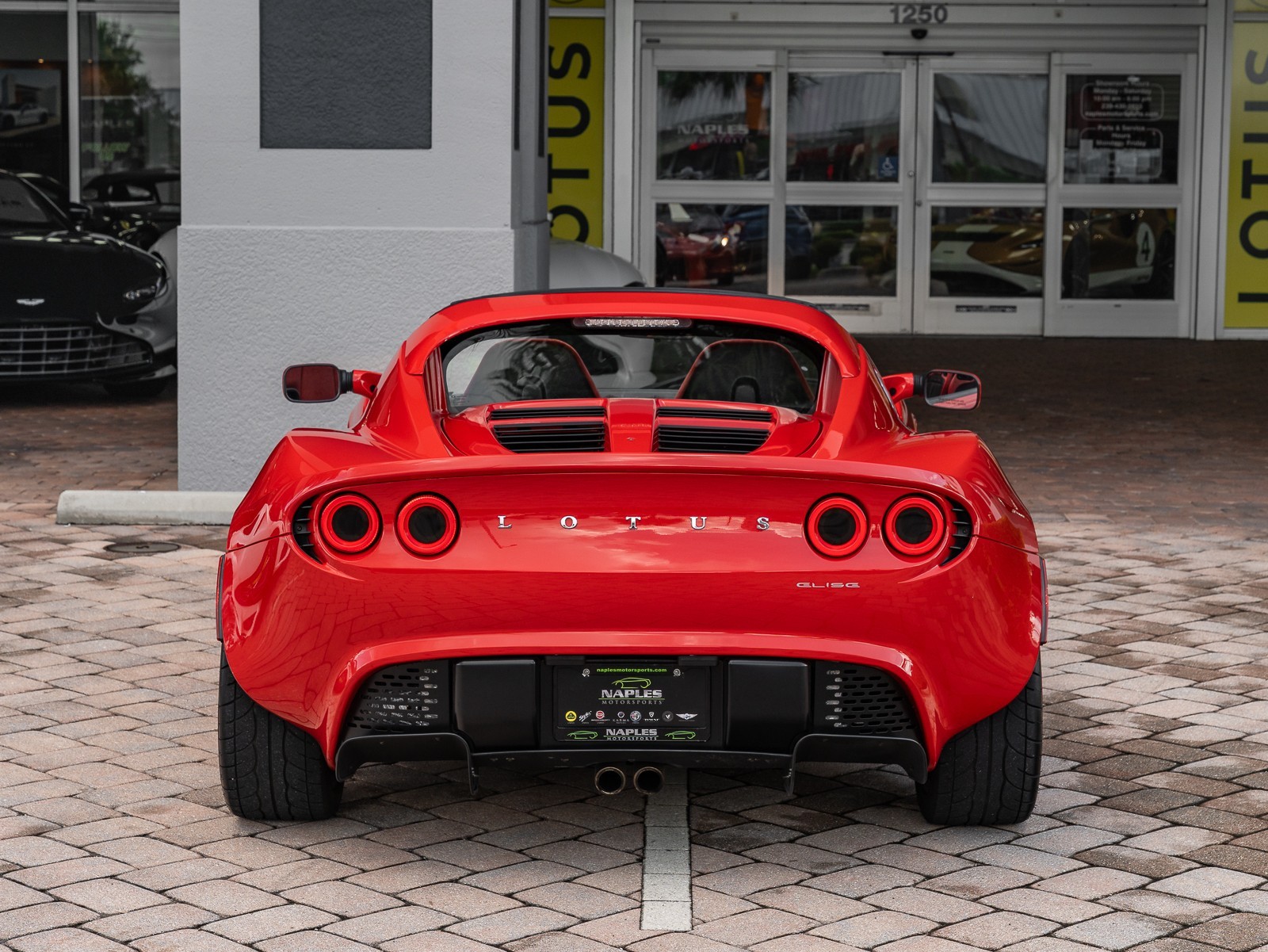 2010 Lotus Elise 111 photo 16