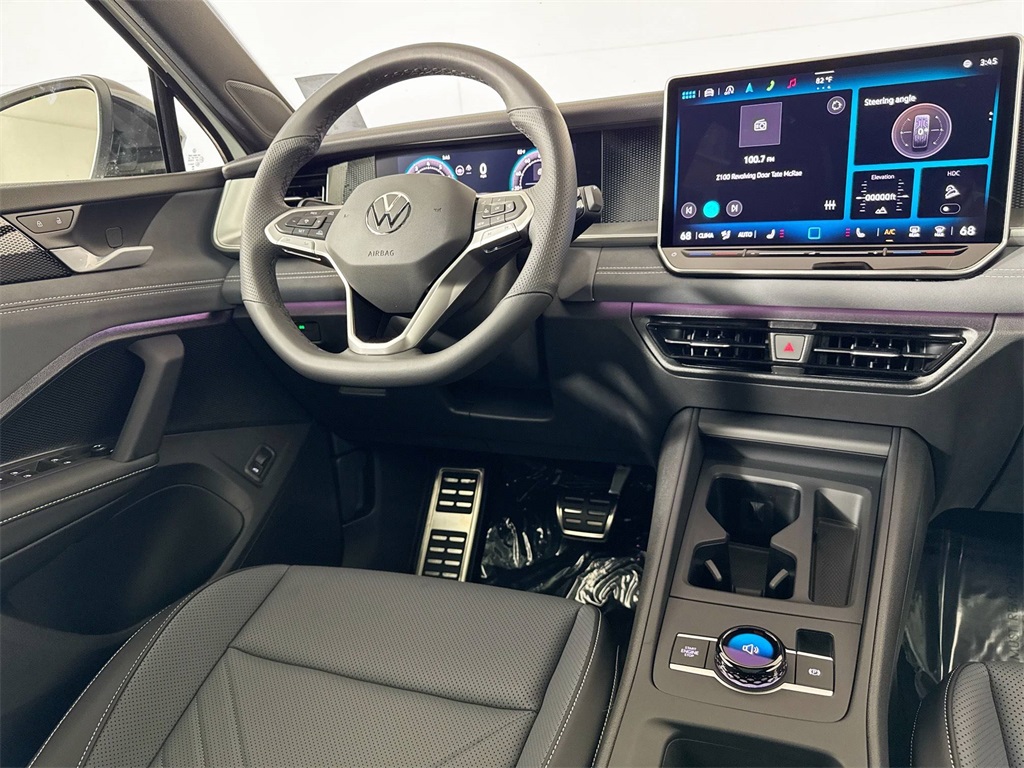 2025 Volkswagen Tiguan SE R-Line Black photo 8