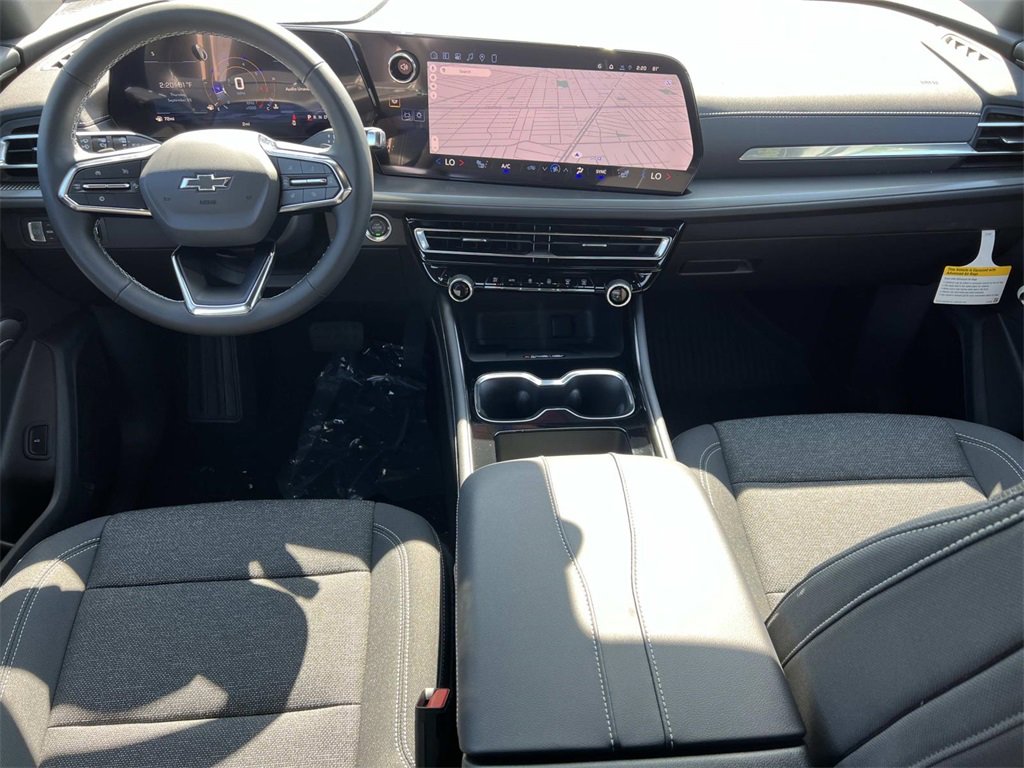 2026 Chevrolet Traverse photo 3