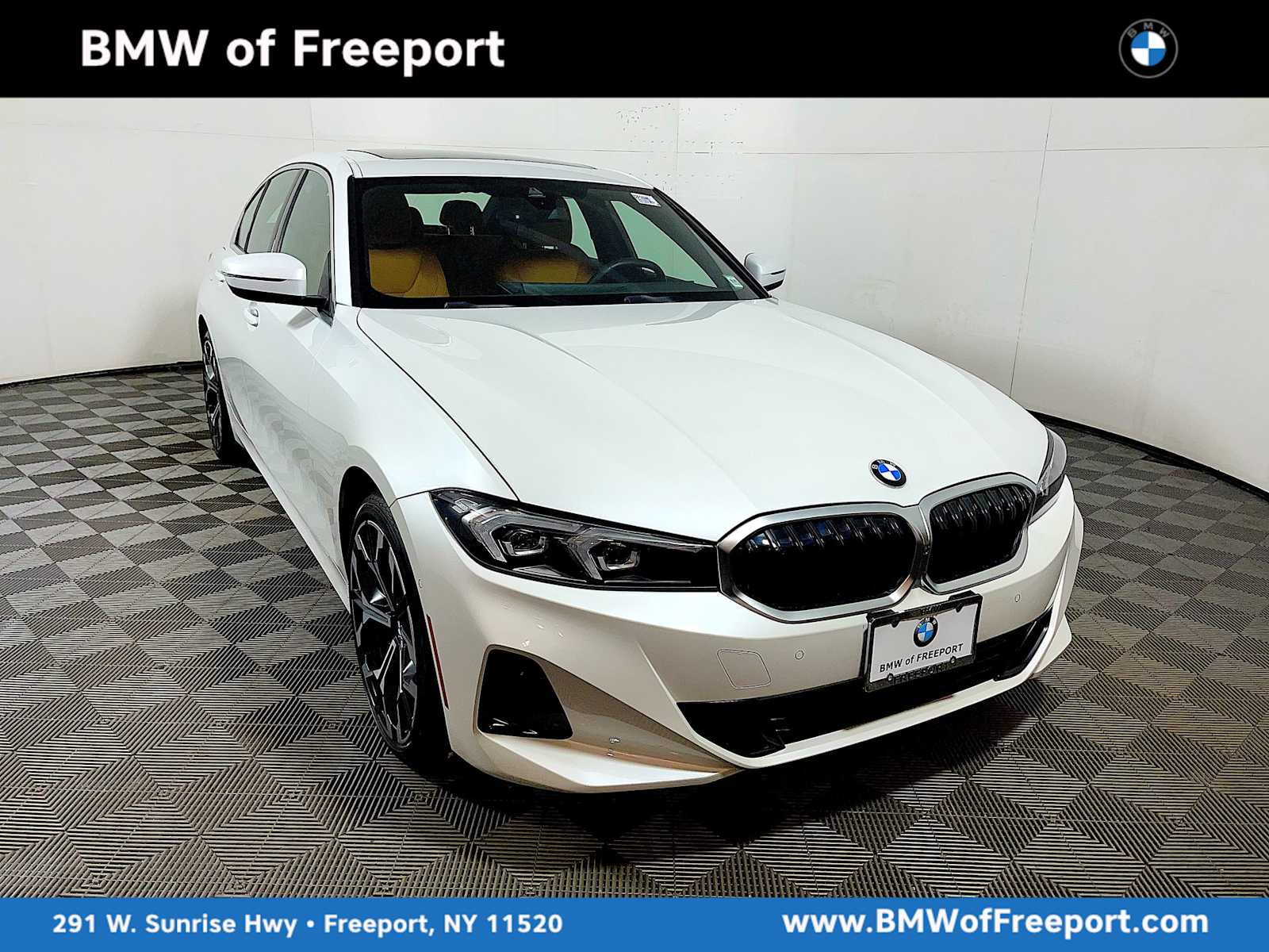 2025 BMW 3 Series 330i's photo