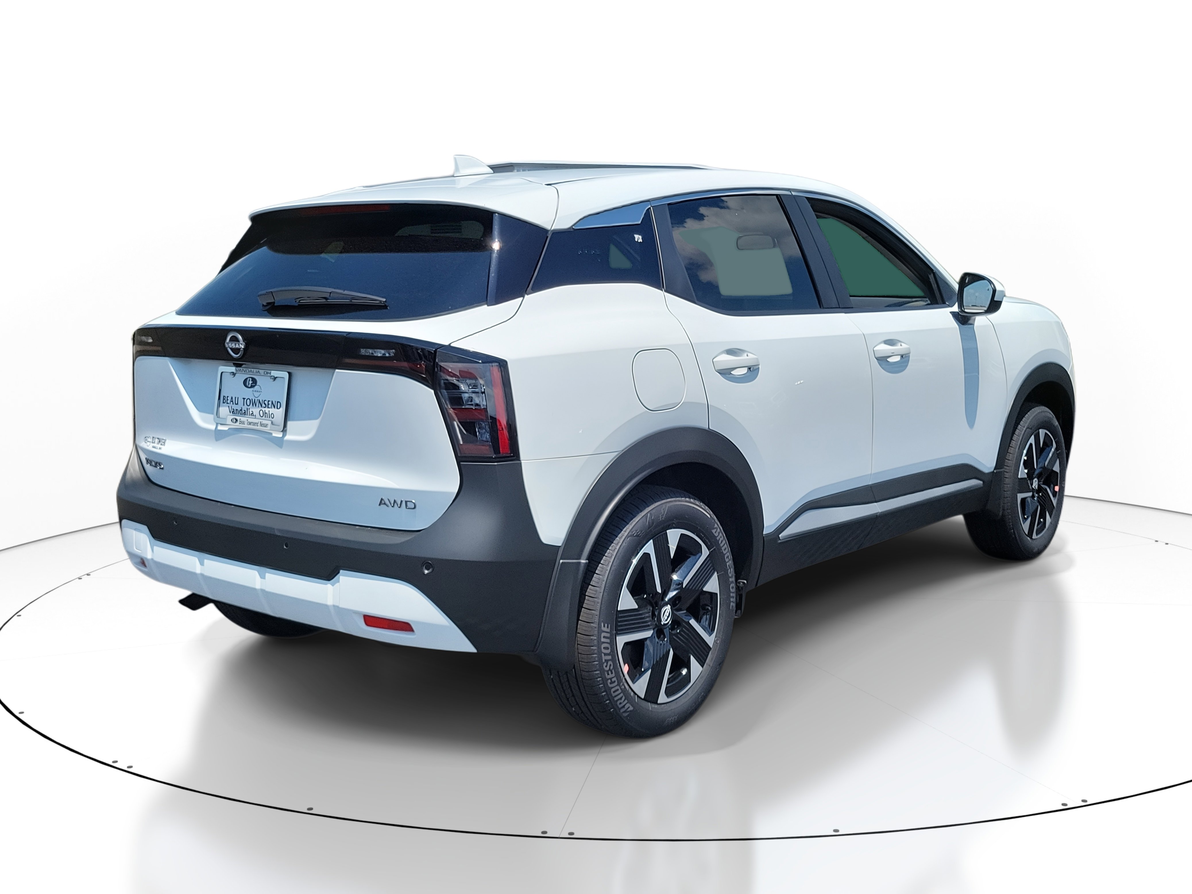 2025 Nissan Kicks SV photo 4