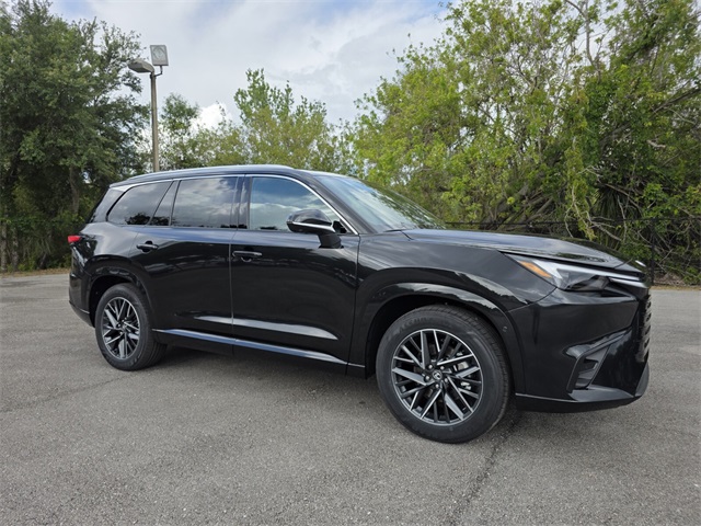 2025 Lexus TX Premium's photo