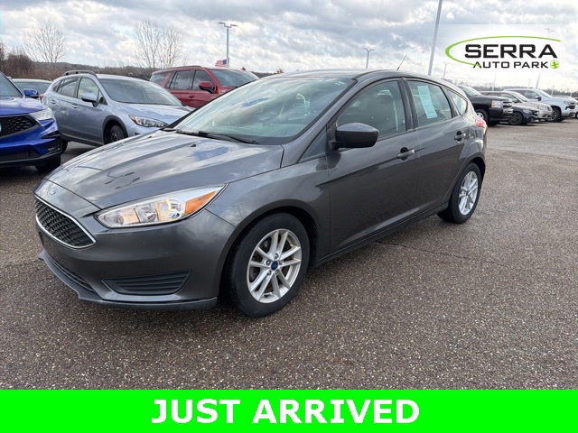 2018 Ford Focus SE's photo