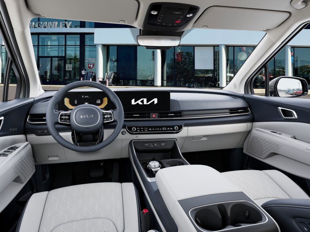 2026 Kia Carnival EX photo 13