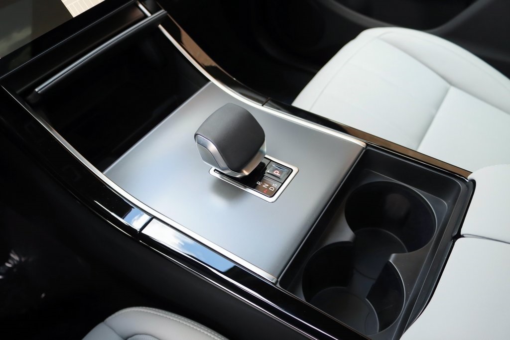 2026 LAND ROVER RANGE ROVER EVOQUE - Image 26