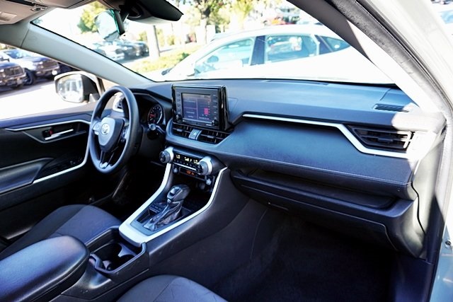 Used 2021 Gray Toyota XLE image 9