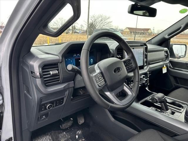 2025 Ford F-150 XLT photo 11
