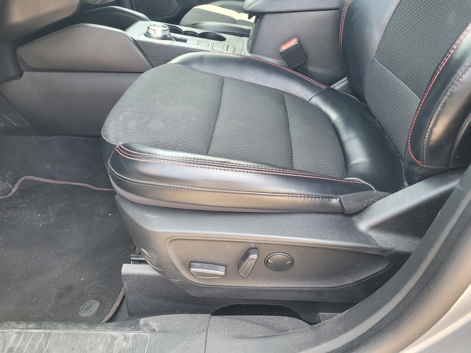 2023 Ford Escape ST-Line photo 20